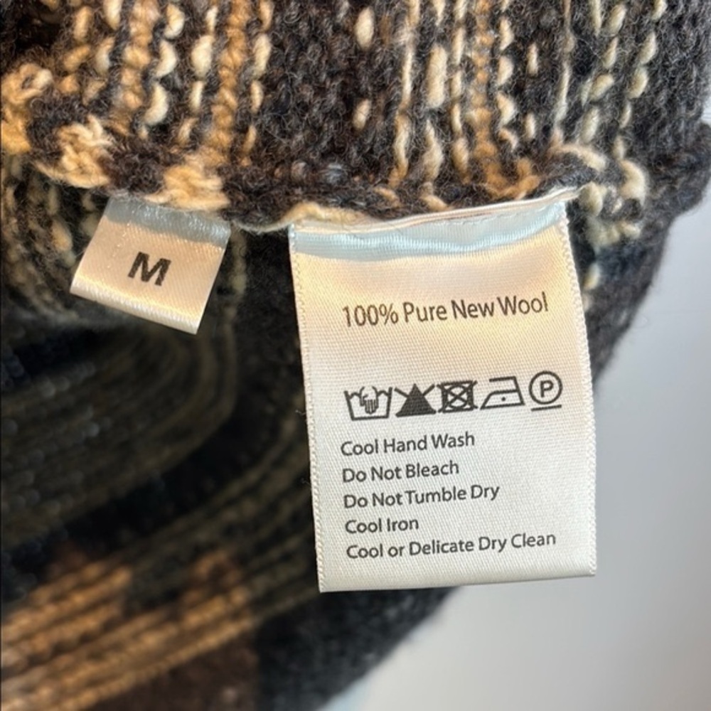 Celtic &Co.Gray and Cream funnel Neck Sweater with Textured Stripes size M NWT - Picture 8 of 9